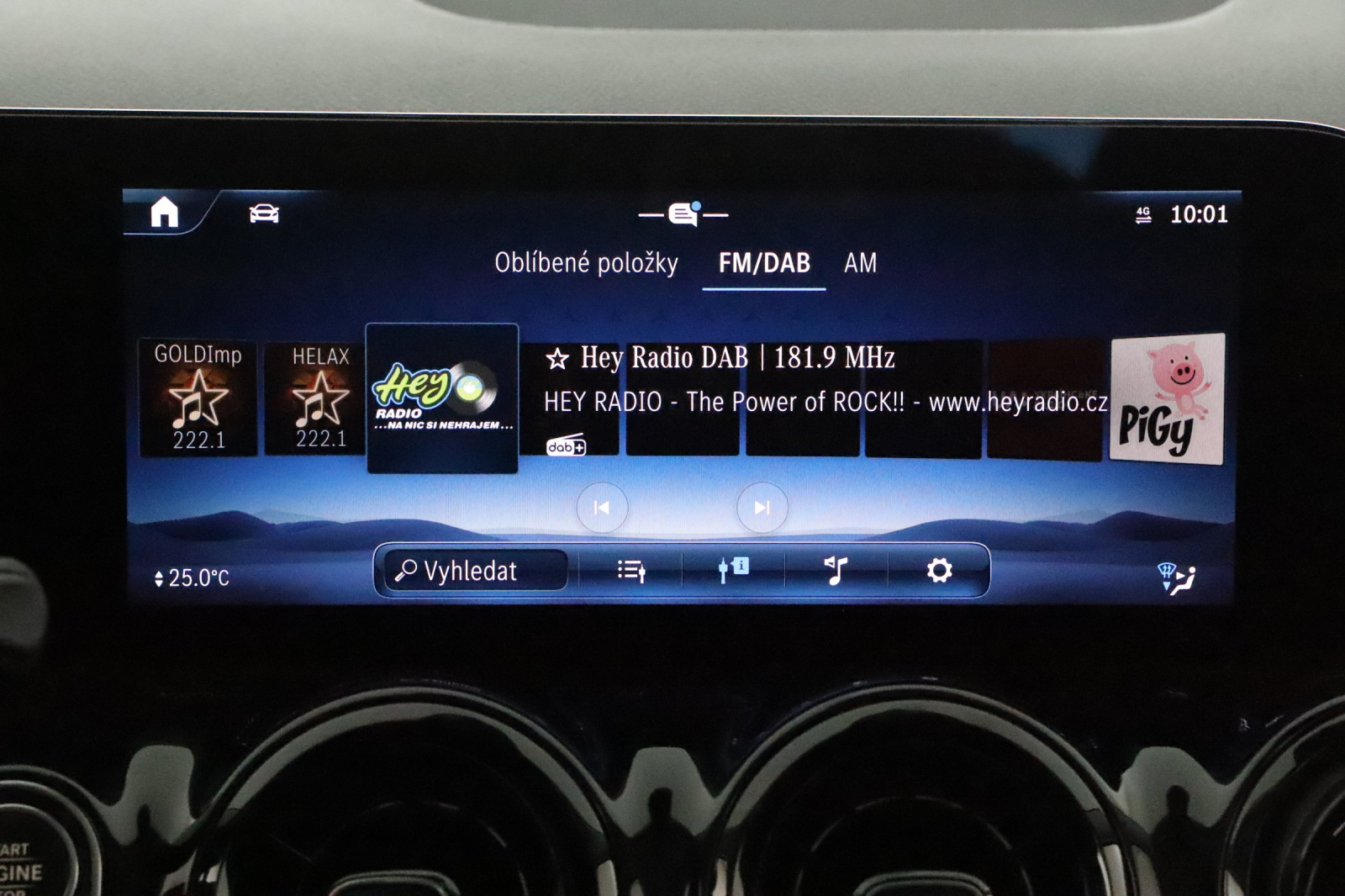 Mercedes-Benz GLA - 2024