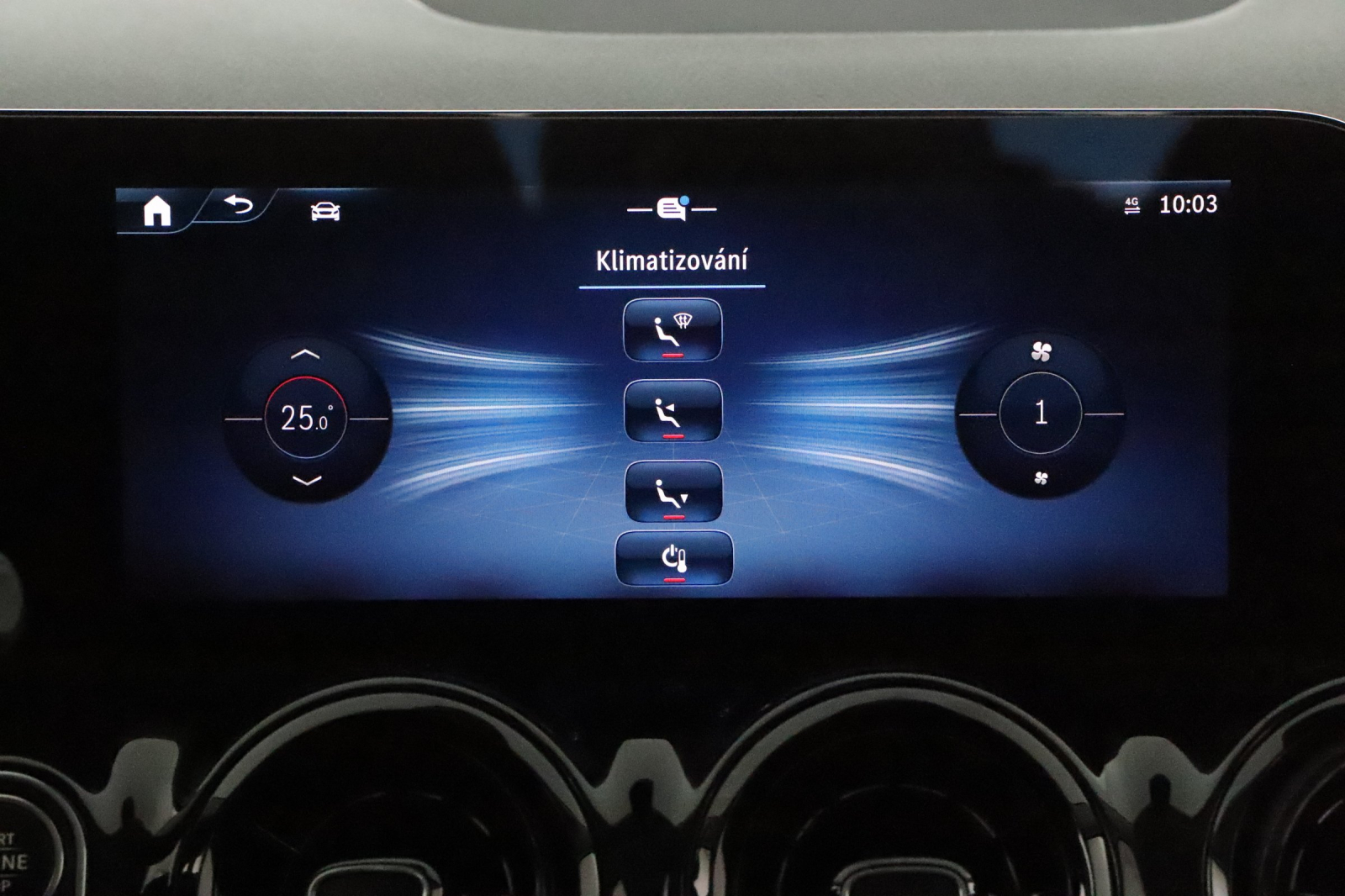 Mercedes-Benz GLA - 2024