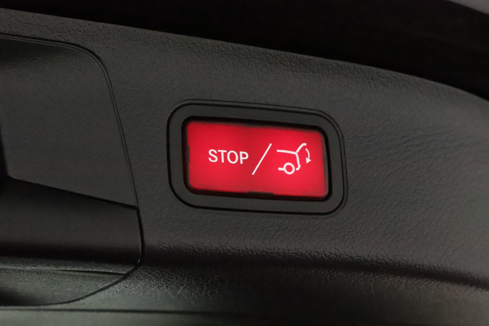 Mercedes-Benz GLA - 2024