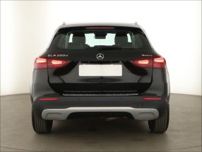 Mercedes-Benz GLA - 2024