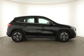 Mercedes-Benz GLA - 2024