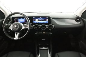 Mercedes-Benz GLA - 2024