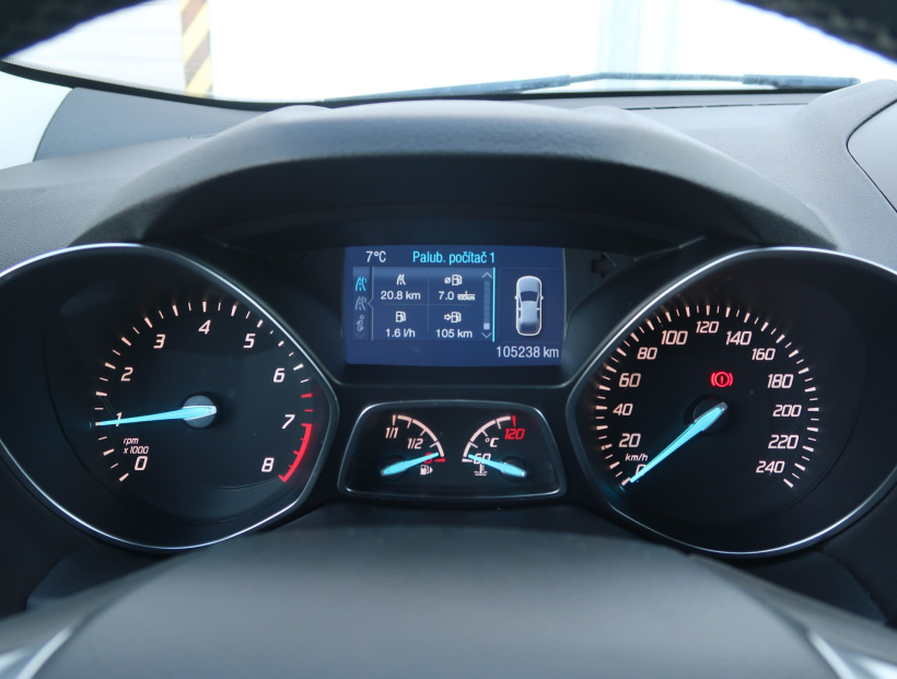 Ford Kuga, 2016