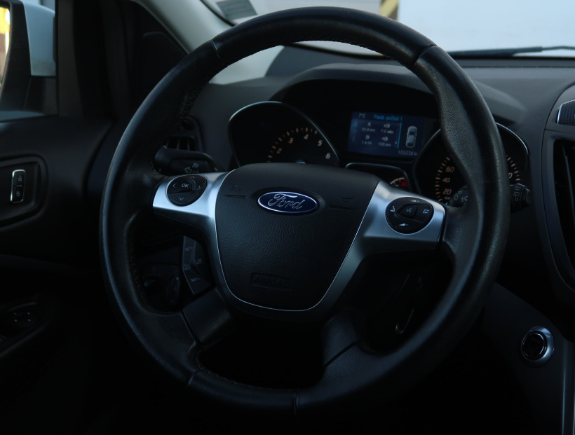 Ford Kuga, 2016