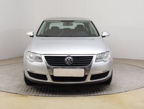 Volkswagen Passat - 2010