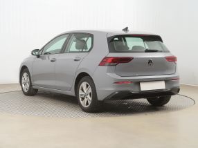 Volkswagen Golf - 2022