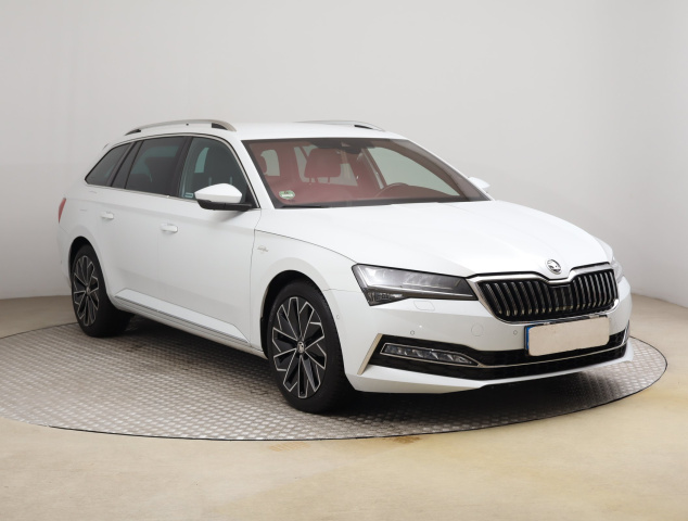Škoda Superb 2021