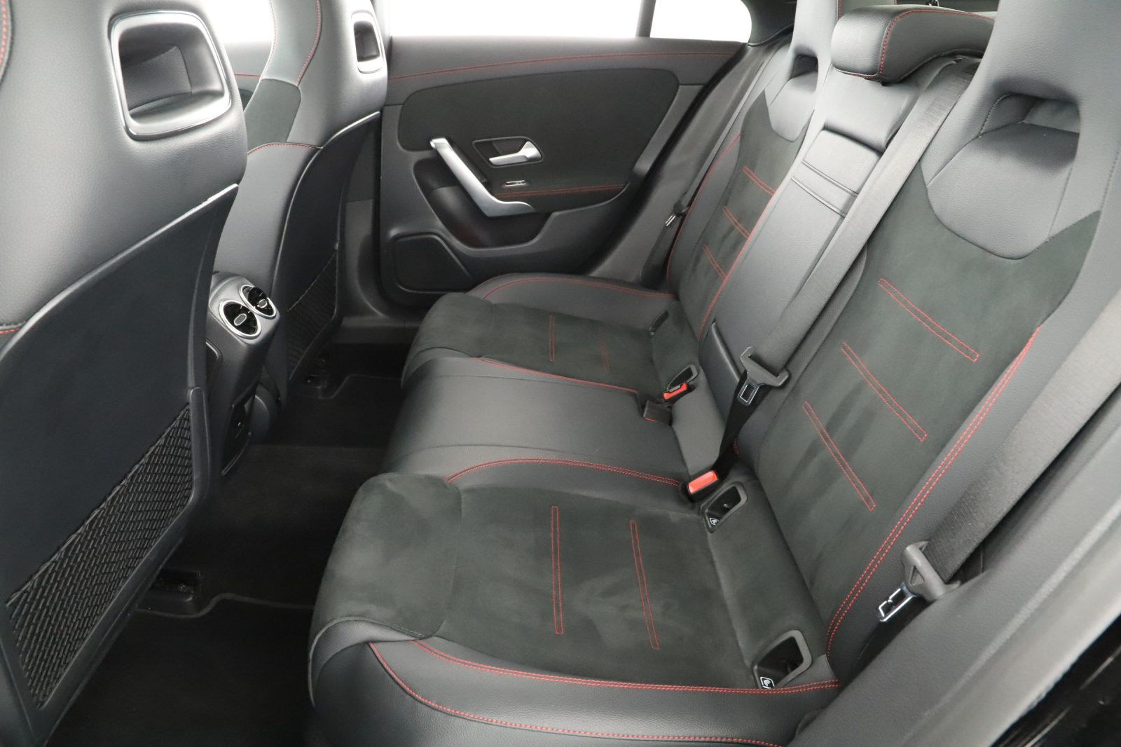 Mercedes-Benz CLA - 2023