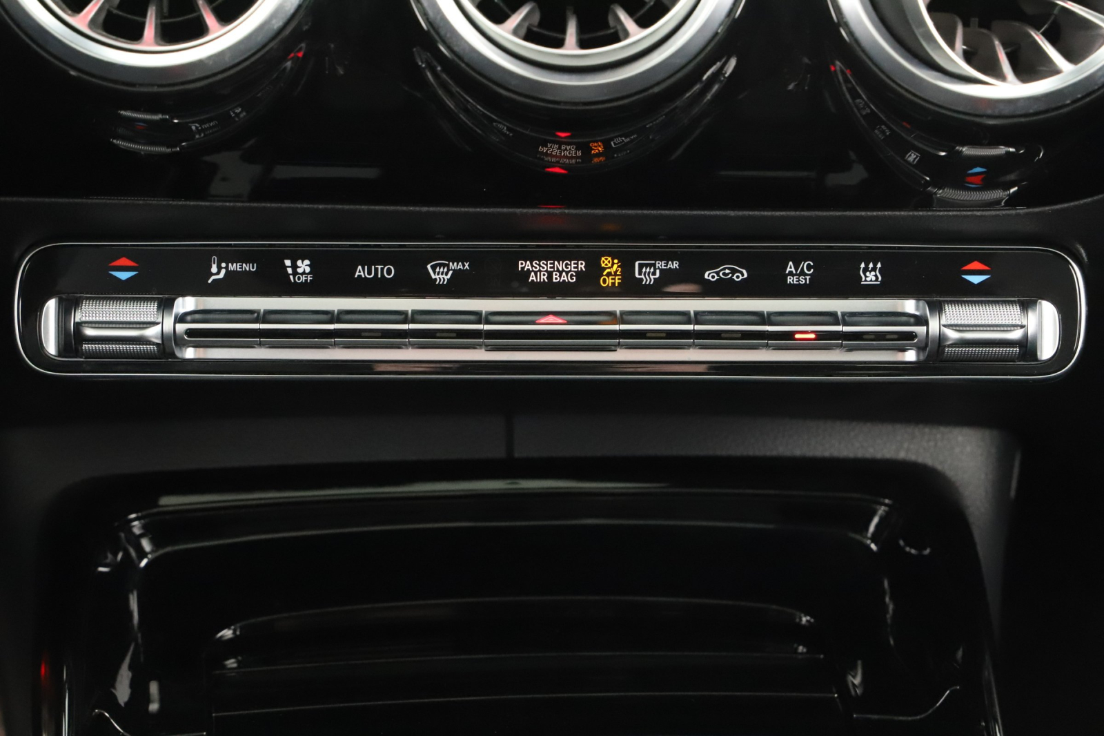 Mercedes-Benz CLA - 2023