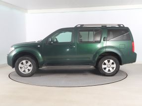 Nissan Pathfinder - 2005