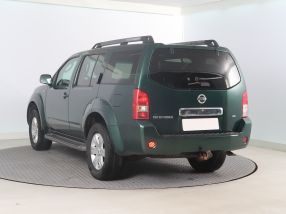 Nissan Pathfinder - 2005