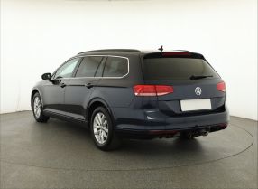 Volkswagen Passat - 2015