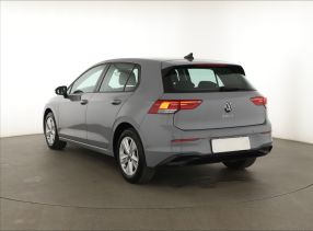 Volkswagen Golf - 2021