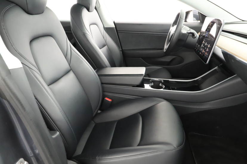 Tesla Model 3, 2020