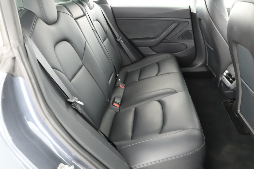 Tesla Model 3, 2020