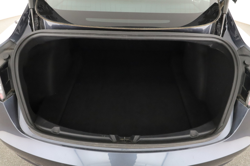 Tesla Model 3, 2020