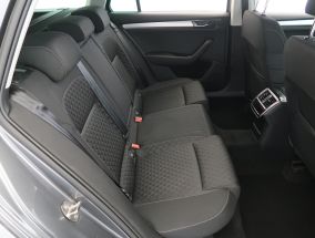 Škoda Superb - 2022