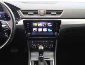 Škoda Superb - 2022