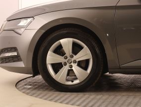 Škoda Superb - 2022