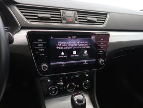 Škoda Superb - 2022