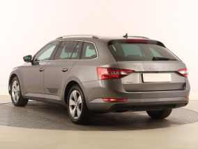 Škoda Superb - 2022