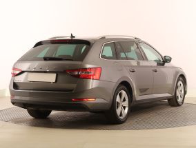 Škoda Superb - 2022