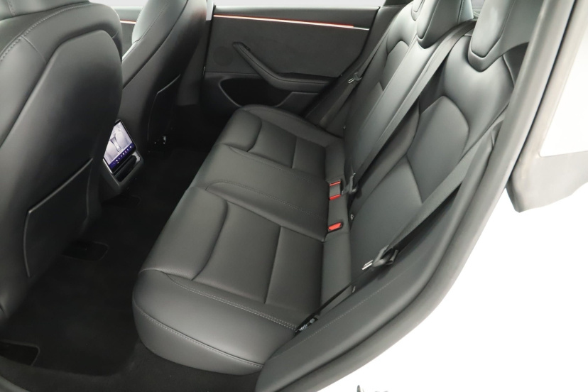 Tesla Model 3, 2024