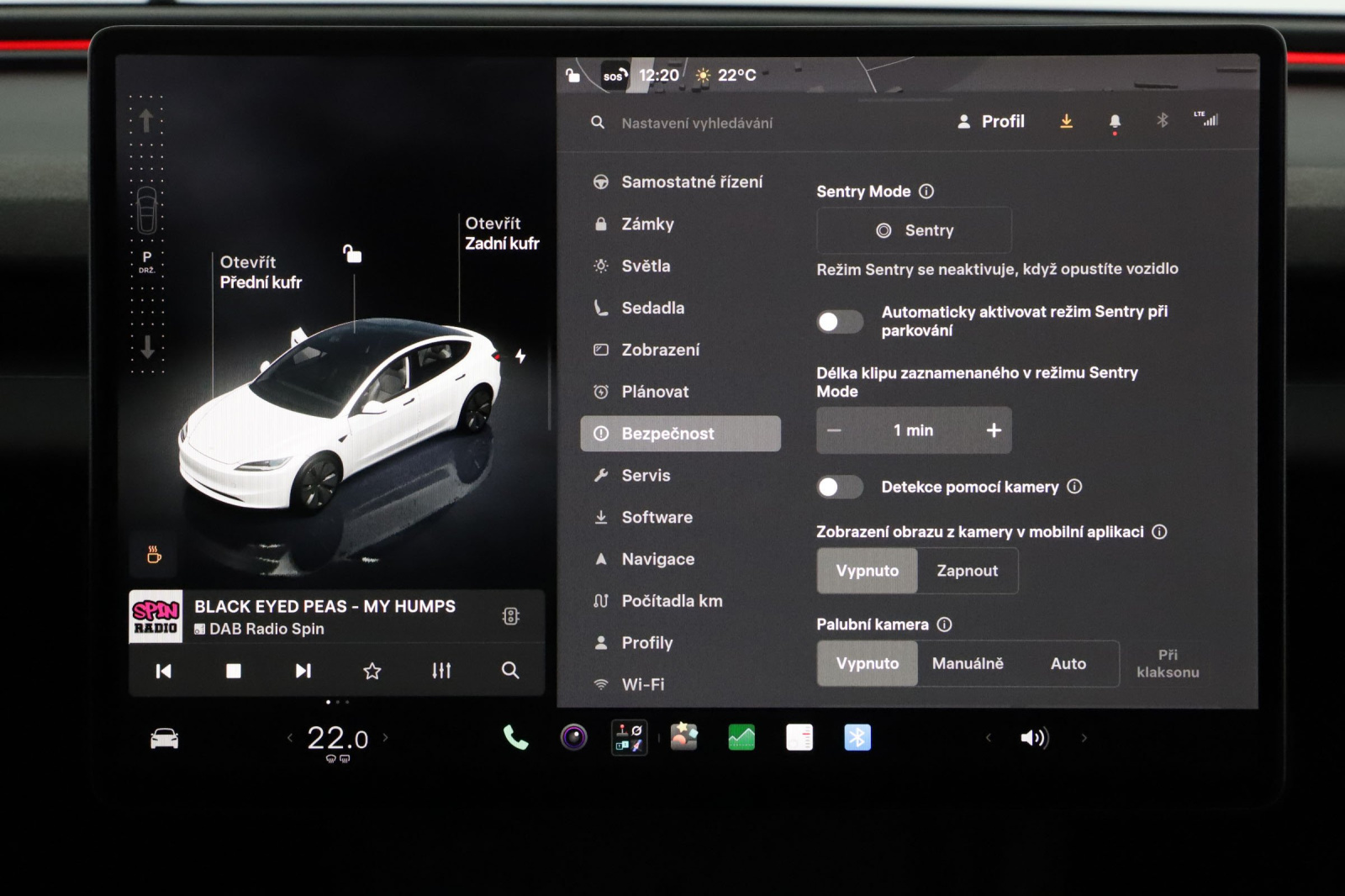 Tesla Model 3 Long Range AWD – fotografie 26