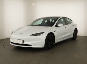 Tesla Model 3 - 2024