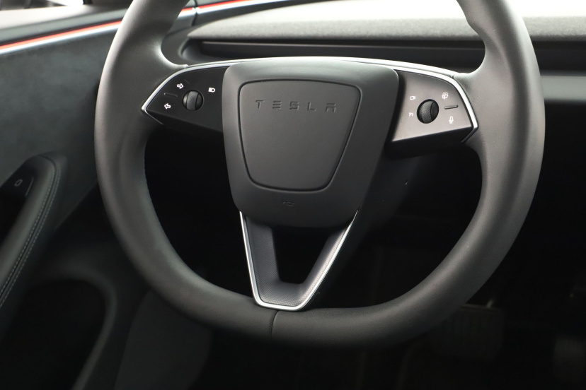 Tesla Model 3, 2024