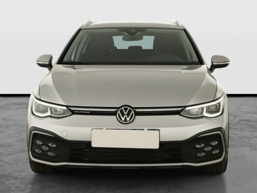 Volkswagen Golf, 2022