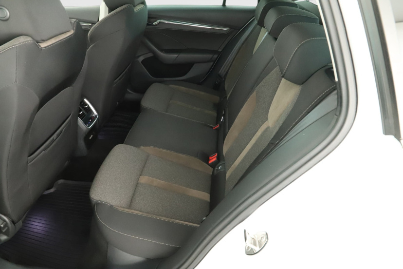 Škoda Octavia Scout, 2021