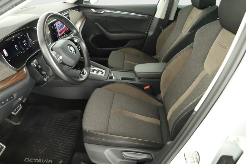Škoda Octavia Scout, 2021
