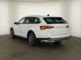 Škoda Octavia Scout - 2021
