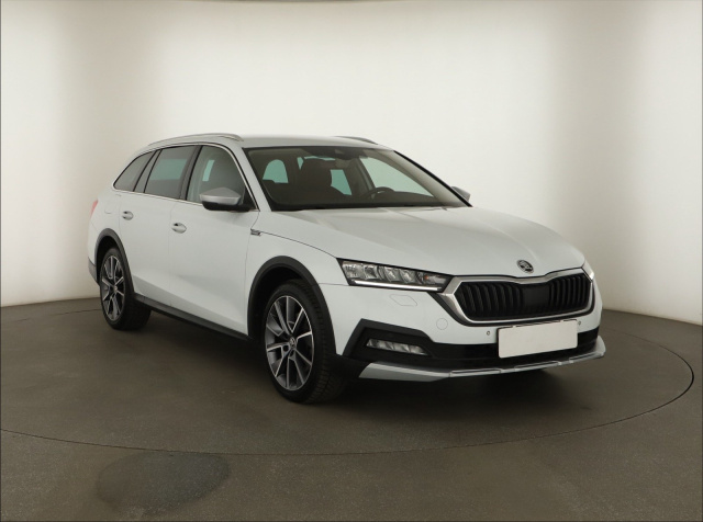 Škoda Octavia Scout 2021