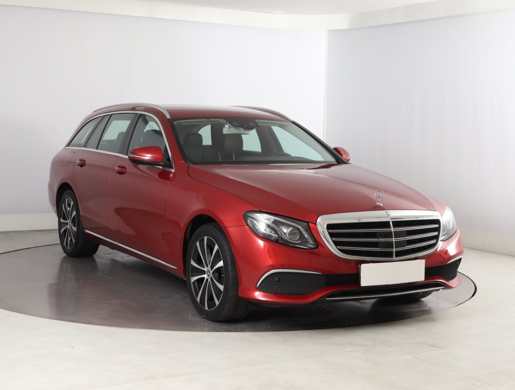 Mercedes-Benz E