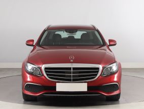 Mercedes-Benz E - 2019