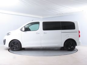 Peugeot Traveller - 2018