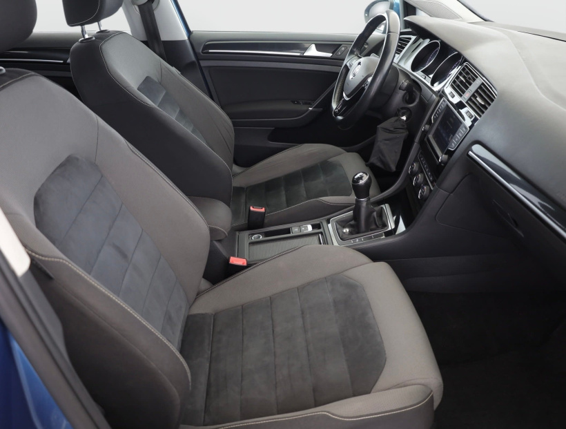 Volkswagen Golf, 2016