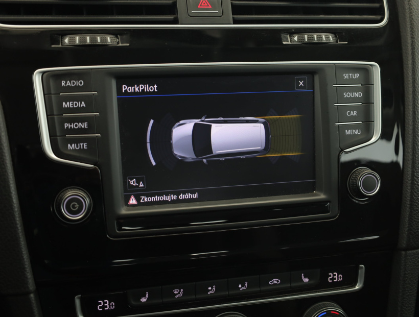 Volkswagen Golf, 2016