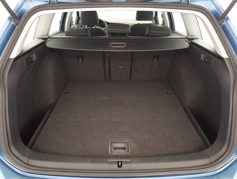 Volkswagen Golf, 2016