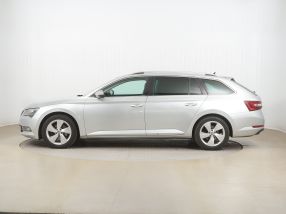 Škoda Superb - 2016
