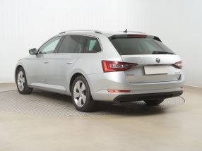 Škoda Superb - 2016