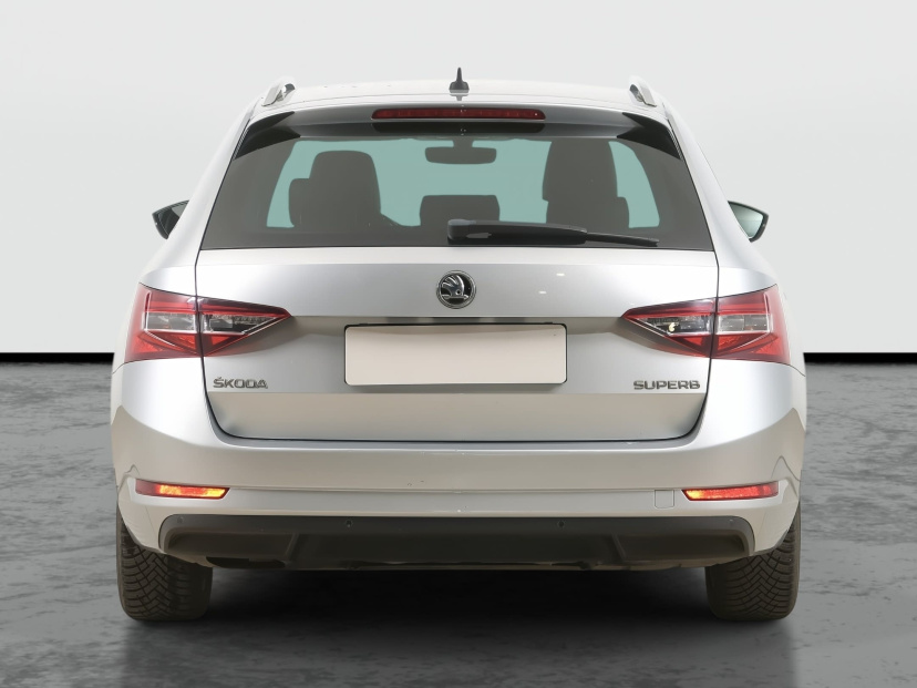 Škoda Superb, 2016