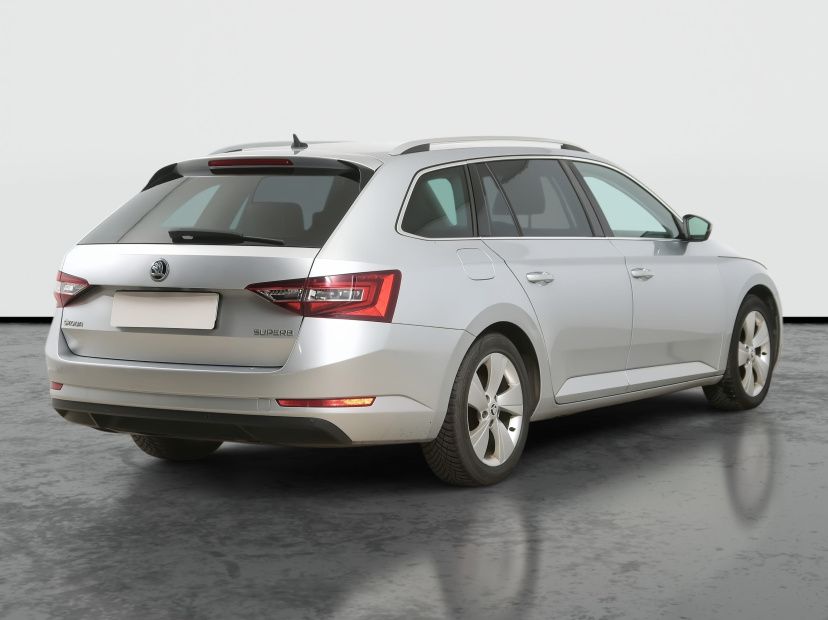Škoda Superb, 2016