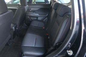 Mitsubishi Outlander - 2019