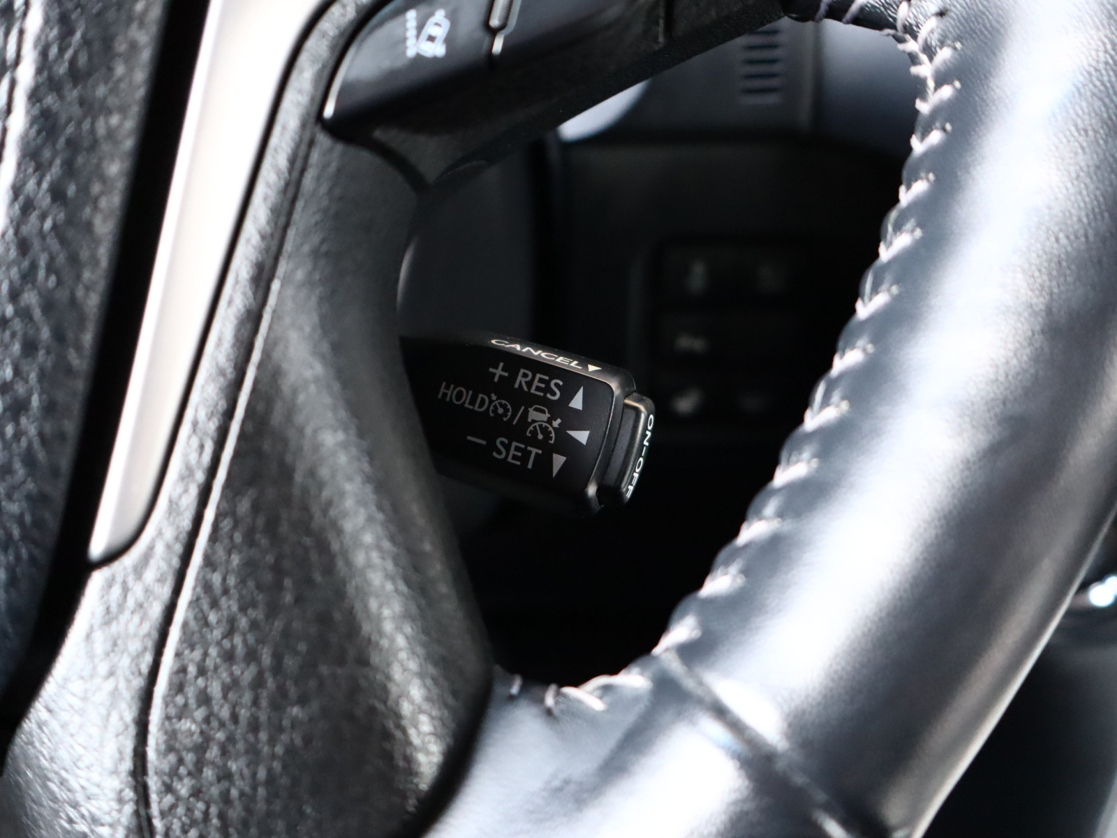 Toyota Land Cruiser - 2023