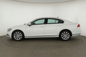 Volkswagen Passat - 2015