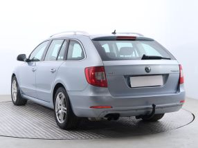 Škoda Superb - 2010
