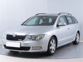 Škoda Superb - 2011